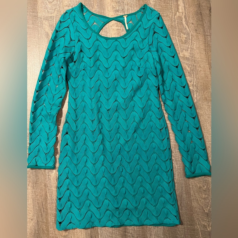Free People small teal fitted 60s inspired dress